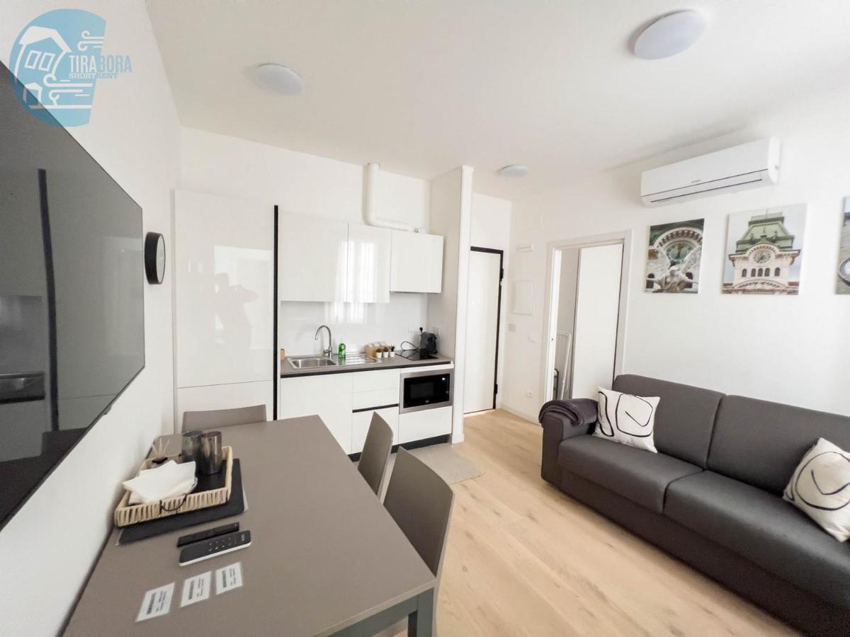 Ferienwohnung Piazza Della Borsa 3C Tirabora Short Rent Triest Exterior foto