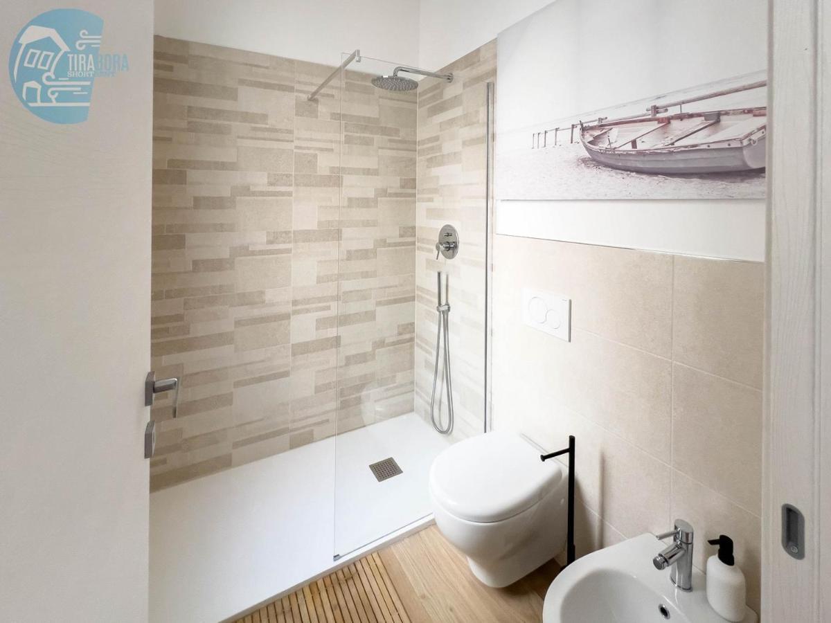 Ferienwohnung Piazza Della Borsa 3C Tirabora Short Rent Triest Exterior foto